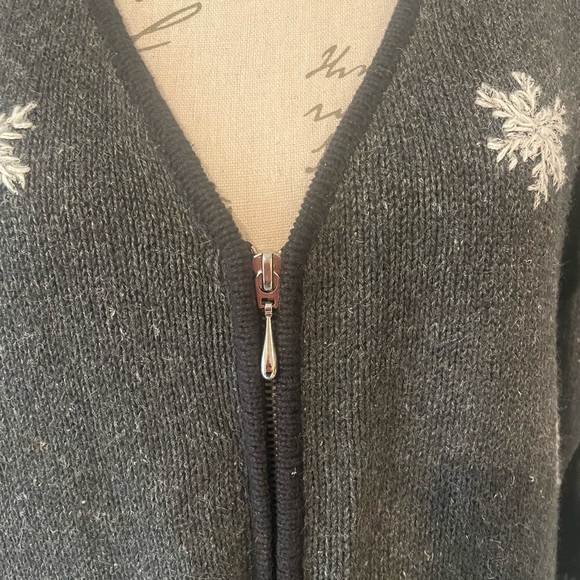 Christmas Sweater Ice Skating Bears Gray zip down by Christopher & Banks SZ XL - Picture 5 of 9